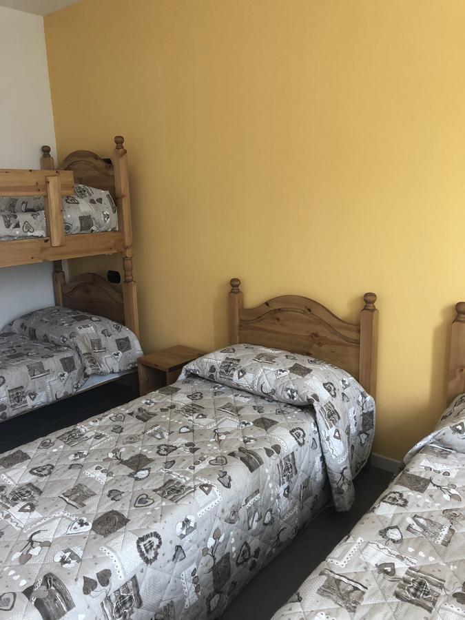 Cascina Monte Diviso Hostel Gallarate Ngoại thất bức ảnh